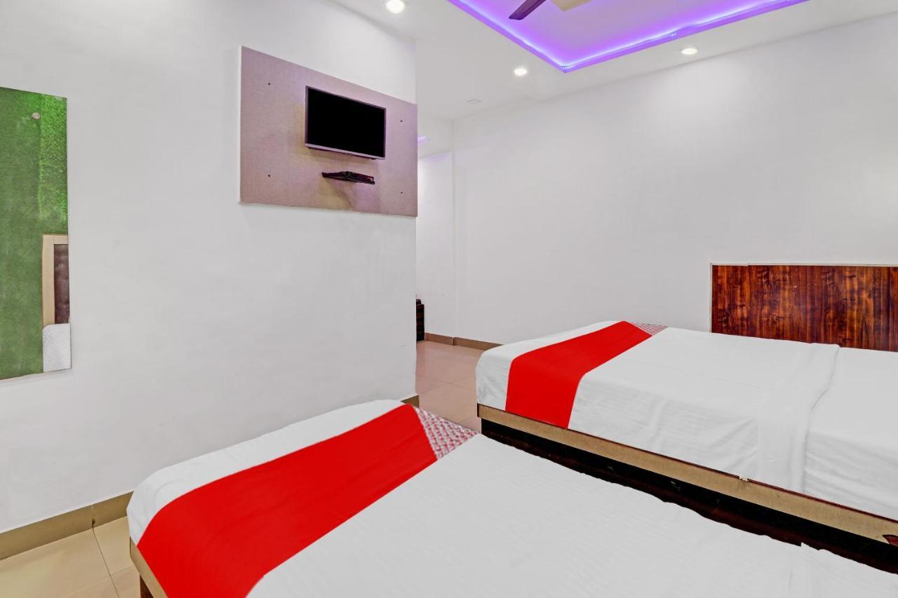 Oyo Flagship Green House Agra  Exterior photo